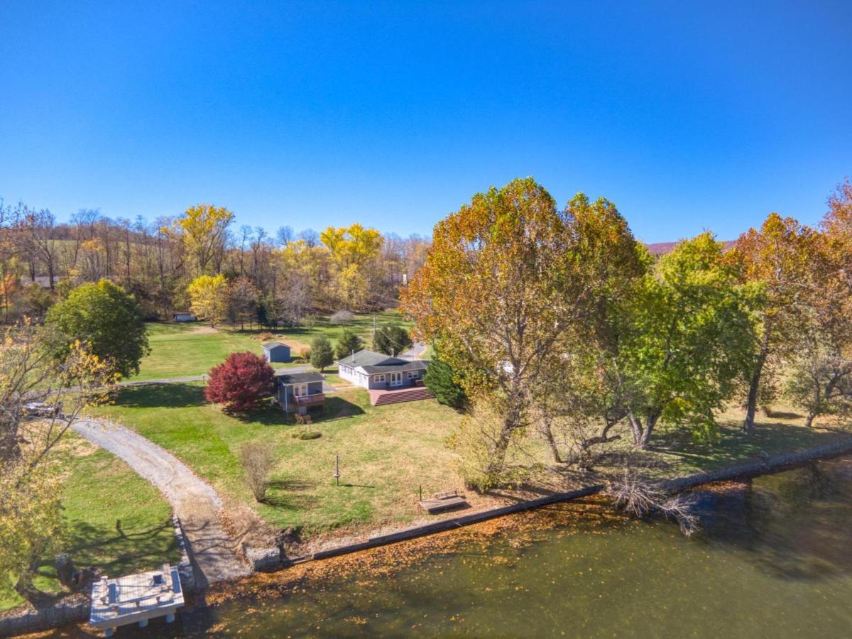 House On The New River, 3Br, 20 Minutes From Vt Radford Exterior photo