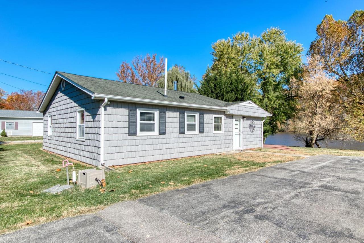 House On The New River, 3Br, 20 Minutes From Vt Radford Exterior photo