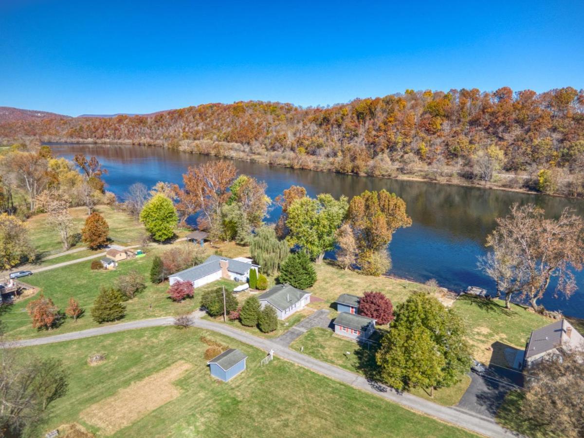 House On The New River, 3Br, 20 Minutes From Vt Radford Exterior photo